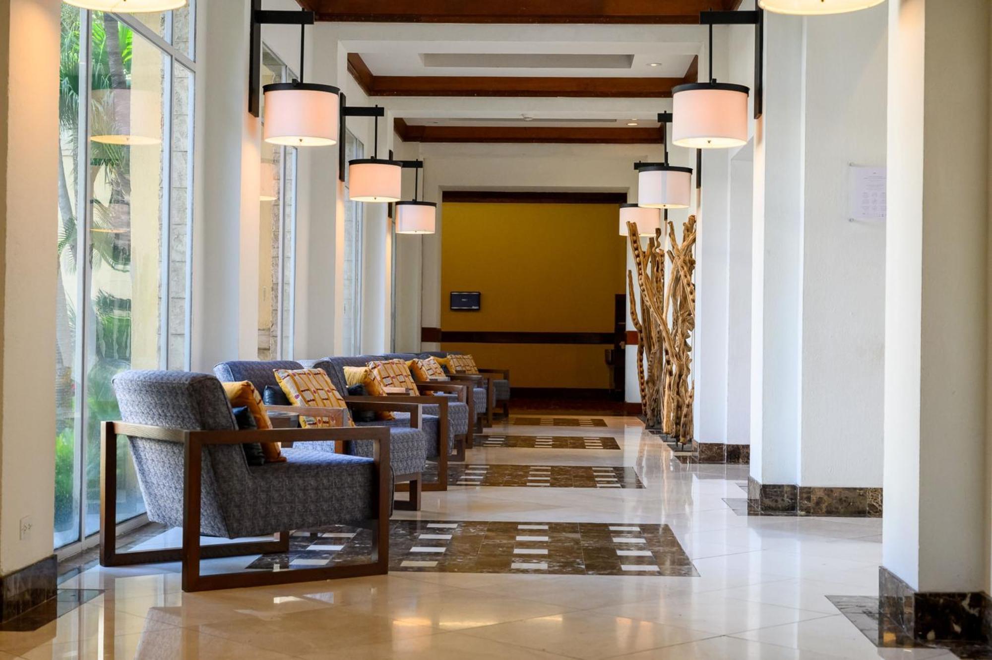 Real Intercontinental Metrocentro Managua By Ihg Hotel Kültér fotó